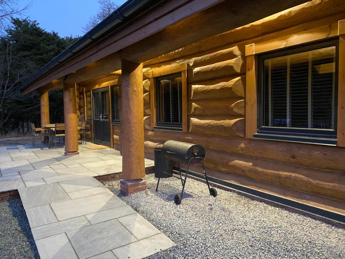 Langholm Ewes Water Log Cabins מראה חיצוני תמונה