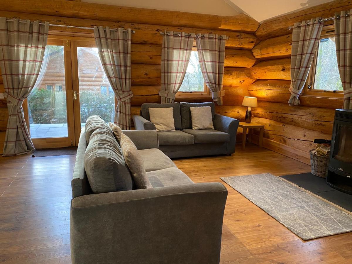 Langholm Ewes Water Log Cabins מראה חיצוני תמונה