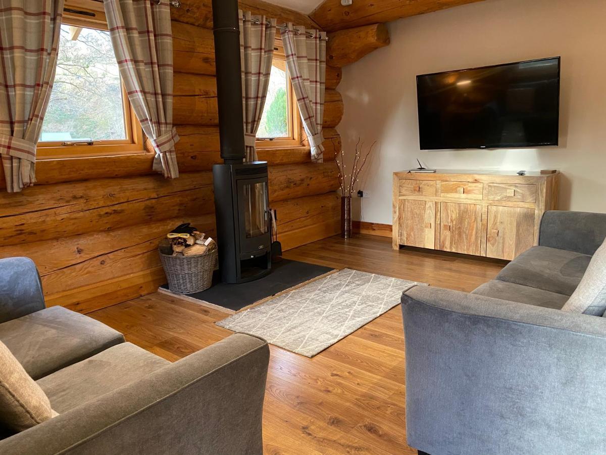 Langholm Ewes Water Log Cabins מראה חיצוני תמונה